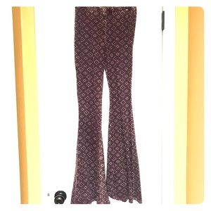 Gimmicks stretch flare pants